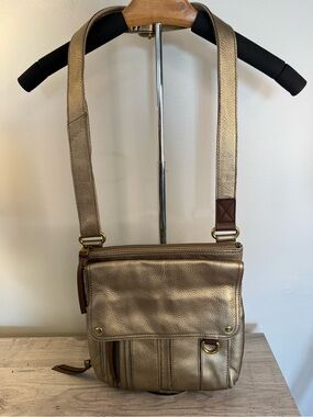Fossil Metallic Pebble Leather Crossbody Bag